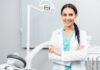 Ergonomie in der Zahnarztpraxis: Warum die Arbeitshaltung auch Patienten betrifft